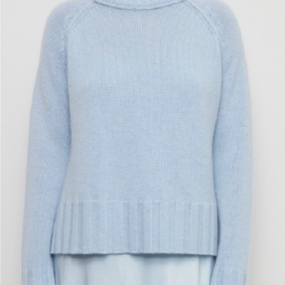 Brazeau Tricot Turtleneck Sweater chambray blue in size small